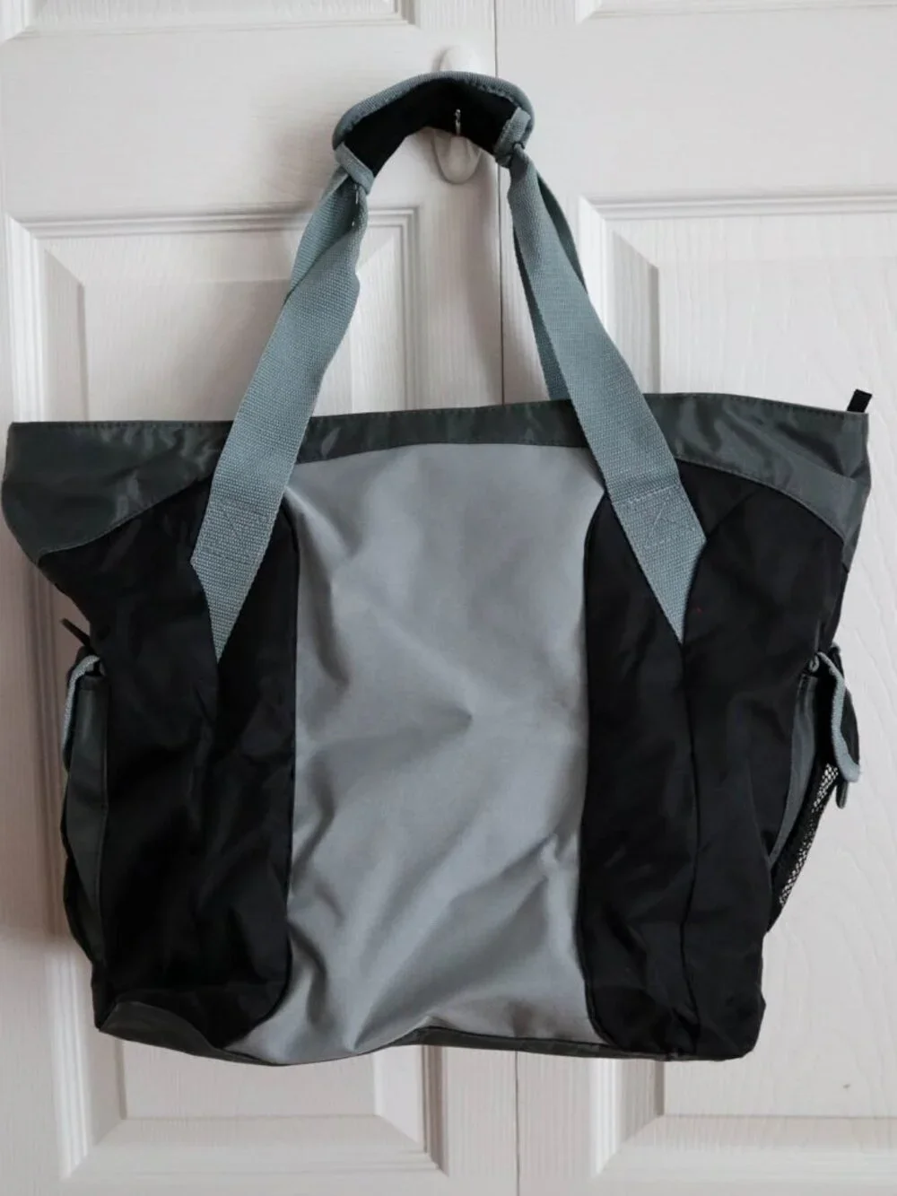 Large Zippered Nylon Tote Bag Travel Carry On Planet Fitness Branded 19